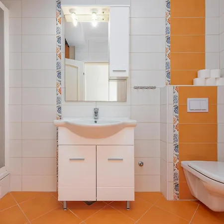 6 Bedroom Gorgeous Home In Pag *