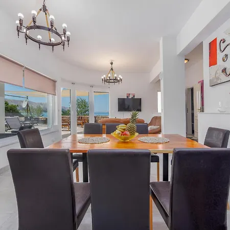 Holiday home 6 Bedroom Gorgeous Home In Pag Pag Town