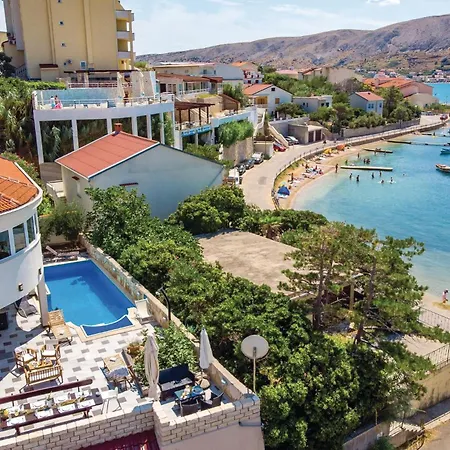 6 Bedroom Gorgeous Home In Pag *