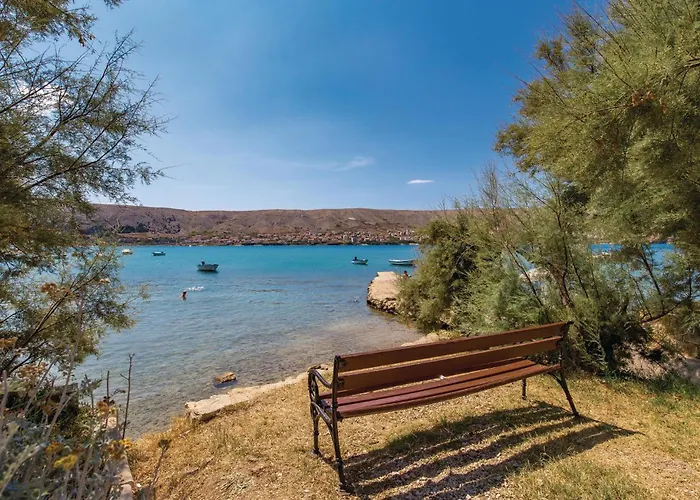 6 Bedroom Gorgeous In Pag