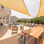6 Bedroom Gorgeous In Pag Pag Town