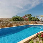 6 Bedroom Gorgeous In Pag * Pag Town