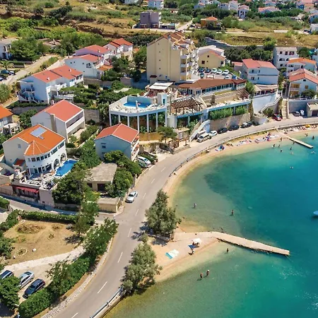 6 Bedroom Gorgeous In Pag Prázdninový dům