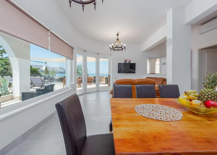 Vikendica 6 Bedroom Gorgeous Home In Pag *